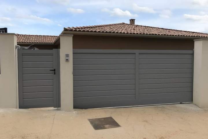 Porte et portail sur mesure Corse