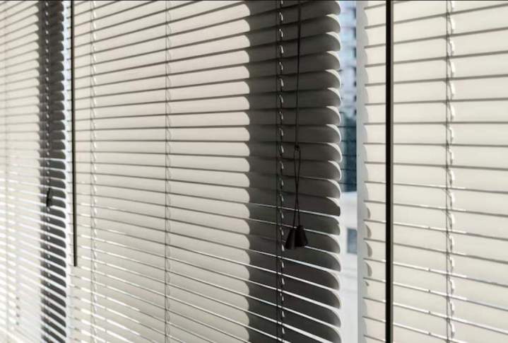 Pose de protection solaire et autres à Ajaccio