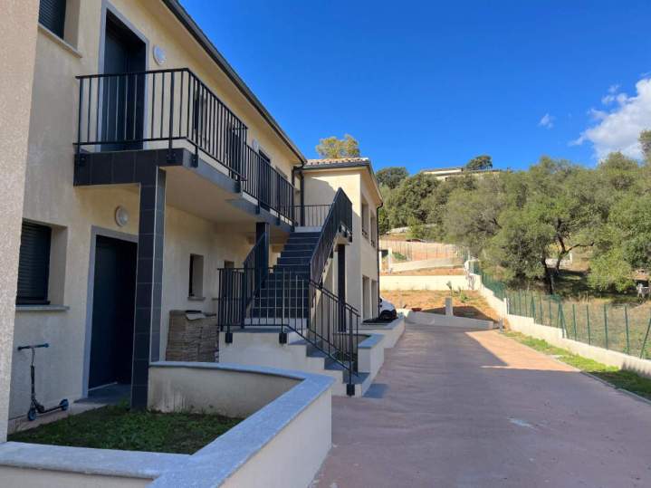 Garde corps aluminium extérieur Corse